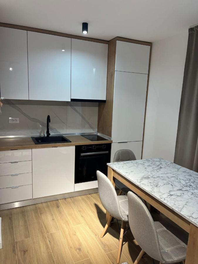 Apartman Kosuta Lux Garden Тьентиште Экстерьер фото
