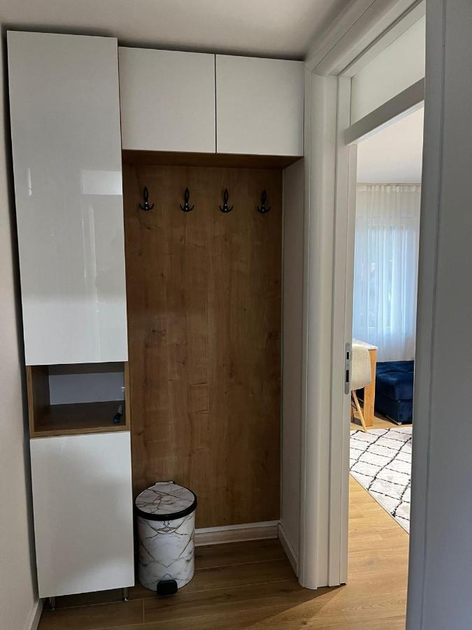 Apartman Kosuta Lux Garden Тьентиште Экстерьер фото