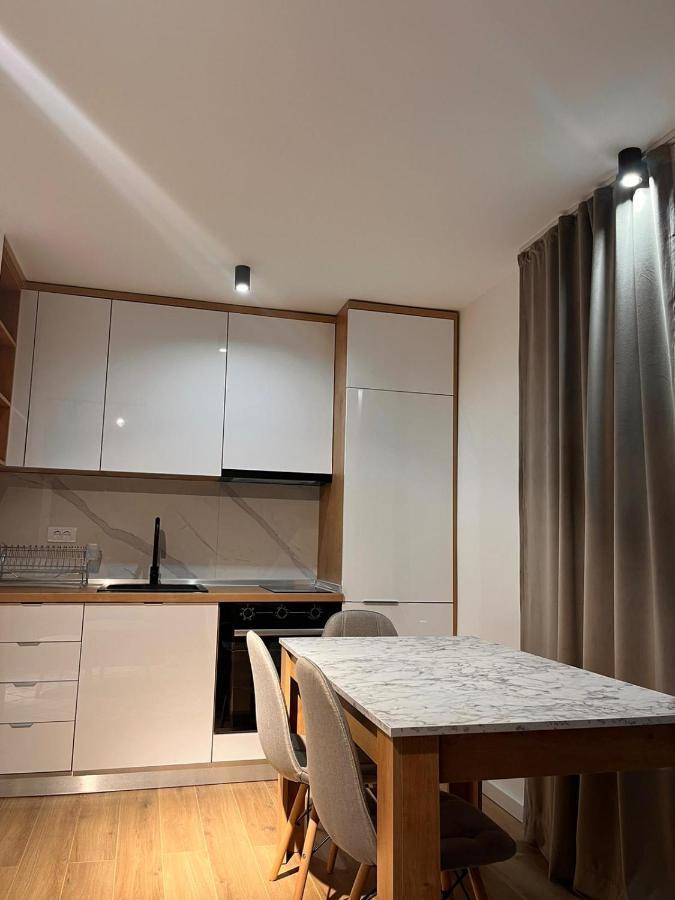 Apartman Kosuta Lux Garden Тьентиште Экстерьер фото